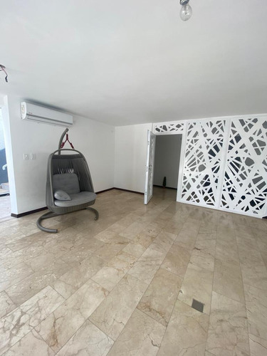 Imagen 3 de 26 de Se Vende Casa 800m2 4h+s/ 7b/ 5p Prados Del Este