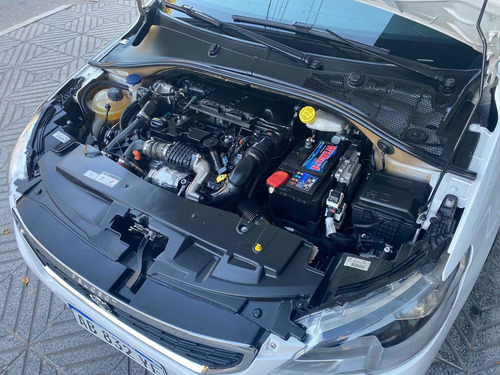 Peugeot 301 2017 1.6 Allure