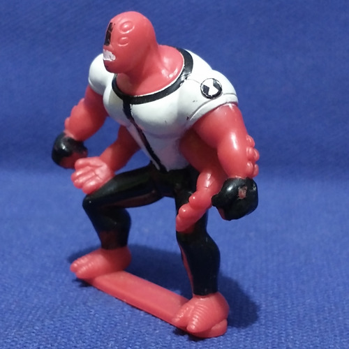 Cuatro Brazos Ben 10 Marinela 2010 (Usado)