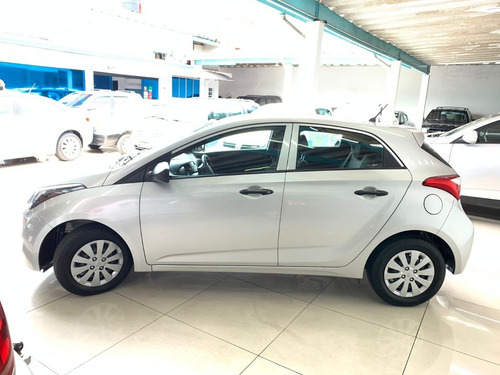 Imagem 6 de 12 de Hyundai Hb20 Confort 1.0 Flex 2018