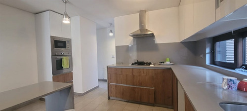 Casa En Arriendo De 5 Dorm. El Arrayan