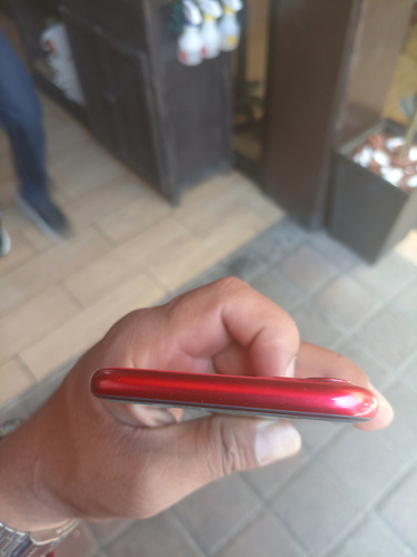 Apple Iphone 11 (64 Gb) - (product)red Rojo
