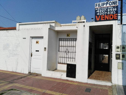Imagen 1 de 6 de Departamento Tipo Casa En Venta En Bernal Oeste