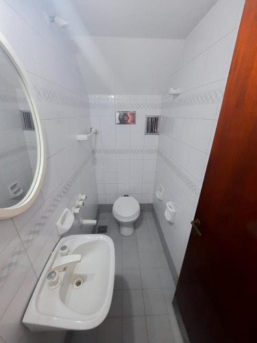 Imagen 19 de 30 de Venta Casa 6 Amb 240 M2 Valentin Alsina
