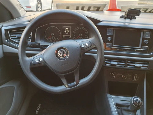 Imagen 18 de 21 de Volkswagen Polo Confortline 1.6 2018