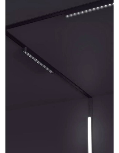 Módulo Focal Smart 22cm 12w Riel Skyline Diseño Decorativo Estructura Negro
