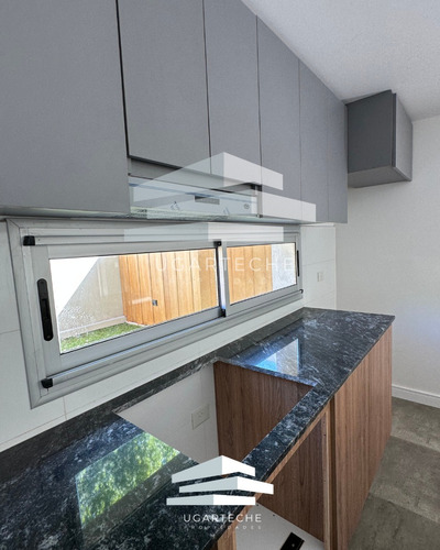 Venta - Departamento Con Jardín, Monte Grande