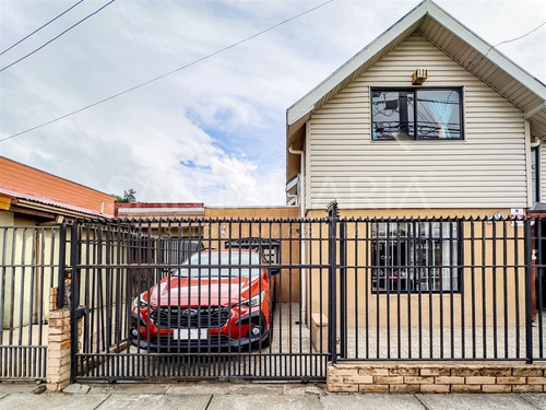 Casa En Venta De 3 Dorm. En Concepción