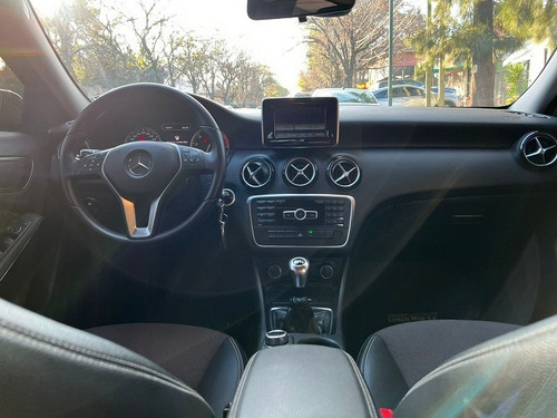 Imagen 5 de 24 de Mercedes Benz A200 Style 1.6 T De 156cv U/mano 49.000km 2013