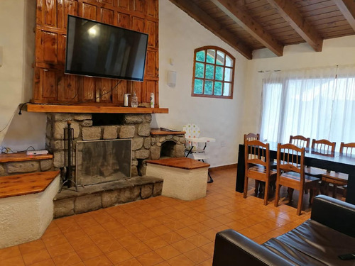 Residencia Con Costa De Lago - Alquiler Turístico