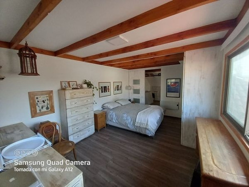 Casa En Simón Bolívar / Holanda