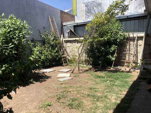 Vende 2 Casas Total 6 Dorm, 3 Baños, 2 Cuadras Metro El Bosq