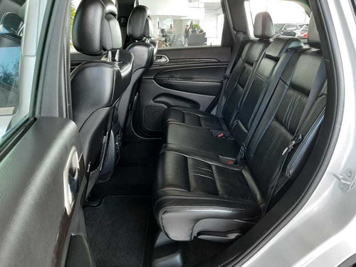 Jeep Grand Cherokee Laredo 3.6 4x4 4p