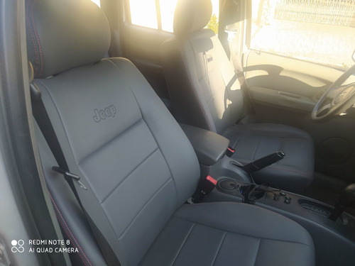 Imagem 4 de 8 de Jeep Cherokee 2007 3.7 Sport Aut. 5p