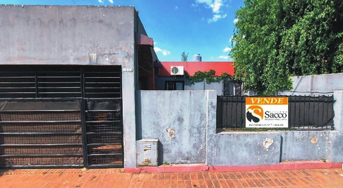 Casa Dos Dormitorios En Venta En #trenquelauquen