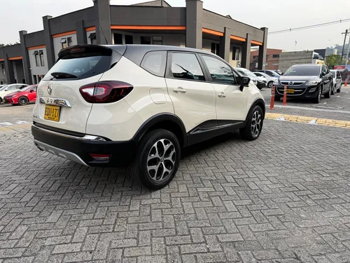 Renault Captur 2.0 Intens Automática