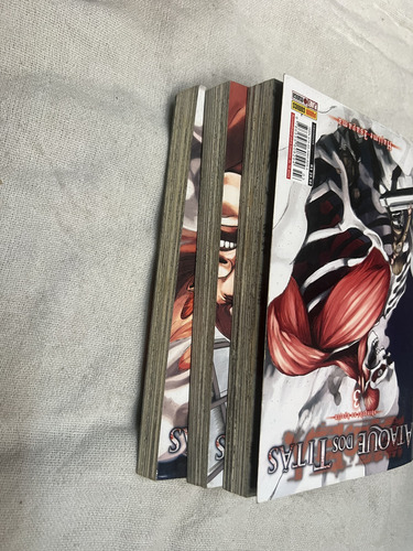 Manga Ataque Dos Titãs Shingeki No Kyojin Box 3 Vols 1 2 E 3 (Usado)