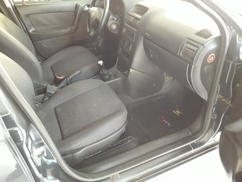 Imagen 12 de 15 de Chevrolet Astra 2.0 Gl 2009