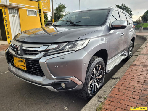 Mitsubishi Montero 3.0 215 hp