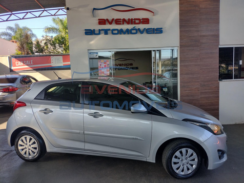 Imagem 2 de 9 de Hyundai Hb20 1.6 Comfort Style Flex Manual