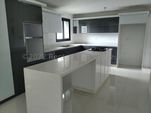 José Trivero Vende Hermosa Casa Duplex Ubicada En Cabudare