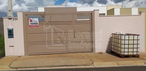 Imagem 3 de 4 de Venda De Casas / Padrão Na Cidade De Araraquara 8140