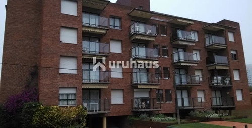 Edificio Aidy Grill 2 Dormitorios Bajos Gastos Comunes