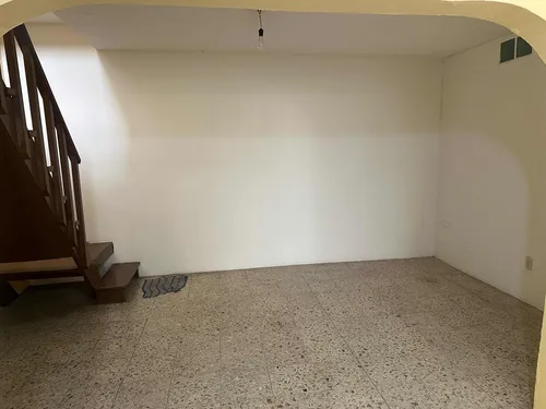 Recién Remodelada Casa De 2 Pisos En Cuautepec Barrio Alto