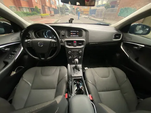 Volvo V40 2.5 T5 Cross Country Awd