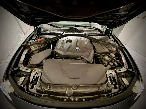 BMW Serie 3 3.0 330i Sedan Sport Line 252cv