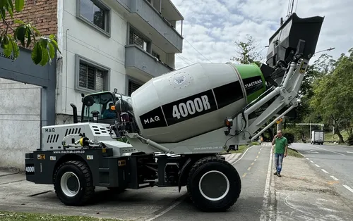 Autohormigonera 4000r (4.0 M³) | Mezcladora De Concreto