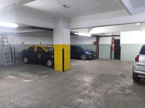 Imagen 4 de 13 de Cochera Barrio Norte Av. Santa Fe Y Anchorena Mano Palermo