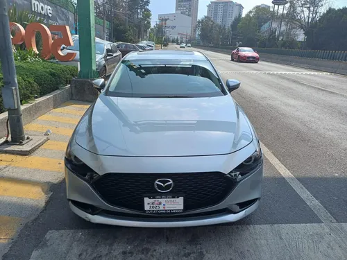Mazda 3 2023