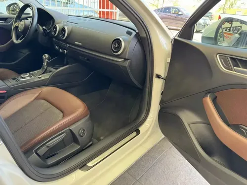 Audi A3 TFSI Select