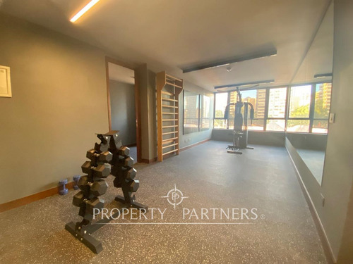 Arriendo Departamento Almagro Avenida Brasil Con V...