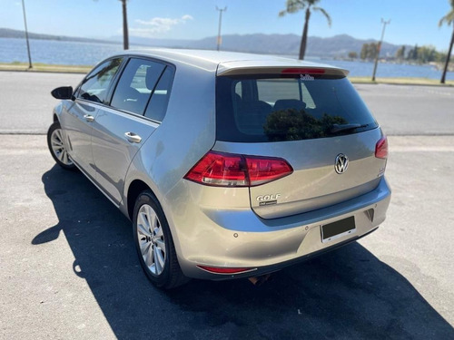 Imagen 8 de 10 de Volkswagen Golf Vii 1.4 Tsi Comfortline 2016