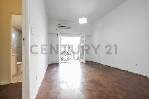 Venta Departamento 3 Ambientes En Destacada Zona De Palermo A 1 Cuadra Del Shopping Alto Palermo.