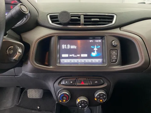Chevrolet Onix 1.4 Ltz 4 p