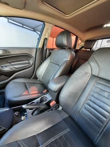 Ford Fiesta Kinetic Design 1.6 Design 120cv Titanium 2015