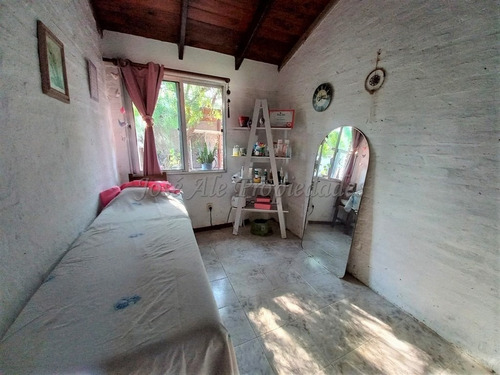 Imagen 9 de 12 de En Venta Vivienda De Cuatro Dormitorios En Colonia Del Sacramento