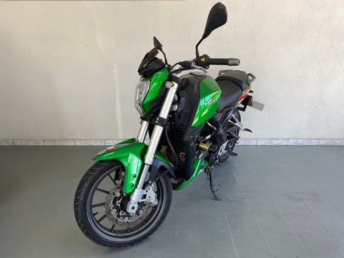 Imagen 2 de 19 de Benelli Tnt 25 2018 250cc