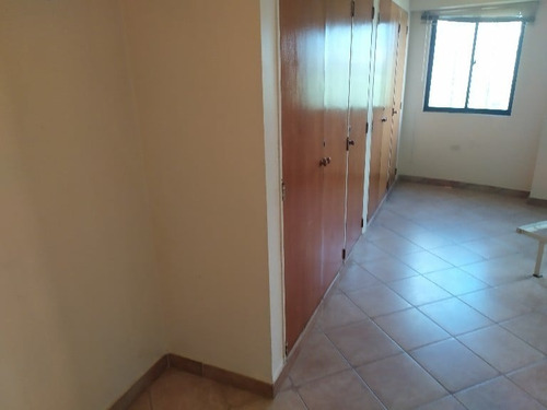 Imagen 4 de 13 de Apartamento En Res. Caril, Lema-617