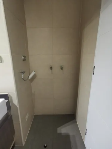 Edificio Rosas Vista Oriente Piso 6