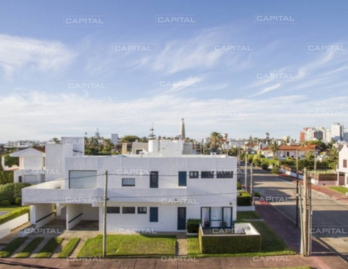 Casa En Venta En Faro De Punta Del Este-ref:25875