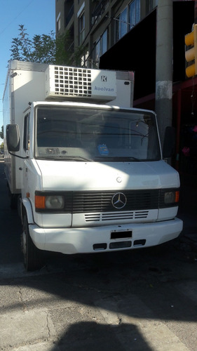 Mercedes Benz 710 2010 / Térmico Carnicero Y Equipo De Frio
