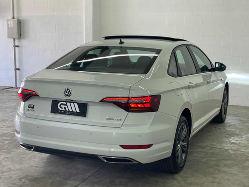 Imagem 8 de 15 de Volkswagen Jetta 2018 1.4 R-line 250 Tsi Flex Aut. 4p