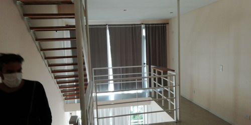 Imagen 9 de 14 de Vende Departamento Dos Ambientes Triplex Terraza Exclusiva!!