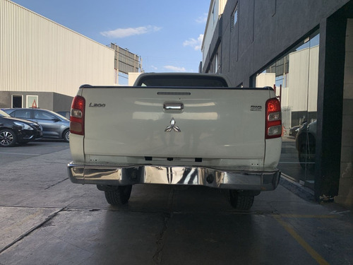 Imagen 4 de 15 de Mitsubishi L200 Diesel 4x4 Tm 2018