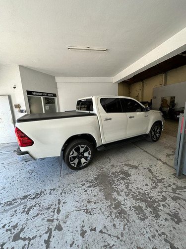 Toyota Hilux 2.8 Cd Srx 177cv 4x2 At