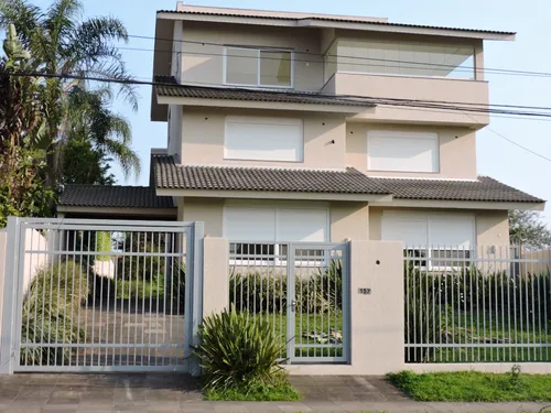 Casa Nova No Alto Da Colina Com 600m2 Em Terreno De 1000m2